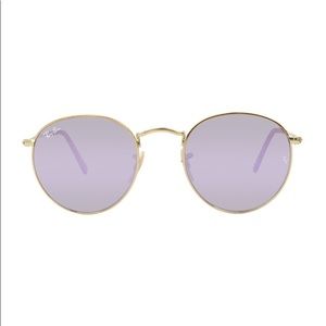 Round Rayban women’s sunglasses